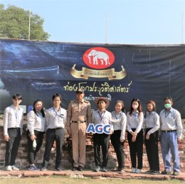 Volunteer to clean Phi Suea Samut Fort