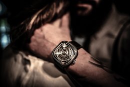 SEVENFRIDAY
