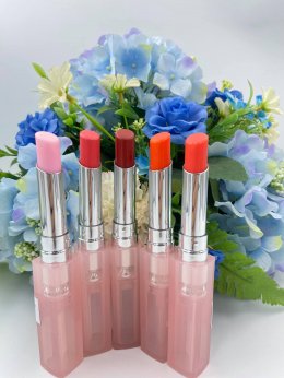 Color changing lip balm