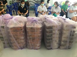 ร่วมกับสมาคม สภาสมาคม และผู้ประกอบการ ชมรม ในฉช. มอบอาหารกล่อง