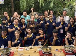 ประธานหาการค้าฯ เข้าพบปะเกษตรกรรุ่นใหม่ยังสมาร์ทฟาร์มเมอร์ของจังหวัดฉะเชิงเทรา 