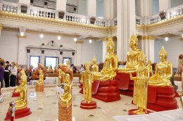 ประธานหอการค้าจังหวัดฉะเชิงเทรา ร่วมพิธีอัญเชิญหลวงพ่อโสธรขึ้นจากแม่น้ำบางปะกง