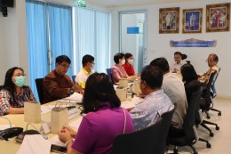 วันอังคารที่ 4 กรกฎาคม 2566 เวลา 10.00 น. นายจิตรกร เผด็จศึก ประธาน ร่วมประชุมหารือแนวทางการช่วยเหลือเกษตรกรผู้เลี้ยงกุ้งจังหวัดฉะเชิงเทรา ณ ห้องประชุมนนทรี ชั้น 1 สำนักงานพาณิชย์จังหวัดฉะเชิงเทรา