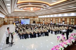 วันพฤหัสบดีที่ 6 กรกฎาคม 2566 เวลา 8.00 น. นายจิตรกร เผด็จศึก ประธาน นายโชติอนันต์  ปินถานันต์ รองประธาน นางสาวปคุณา บุญก่อเกื้อ รองประธาน  โครงการอบรมพัฒนาศักยภาพการเป็นผู้ประกอบการและเขียนแผนธุรกิจ ปีการศึกษา 2566 ณ หอประชุมวิทยาลัยเทคนิคฉะเชิงเทรา 2566