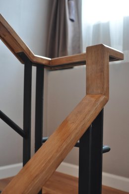 BEAVER HANDRAIL