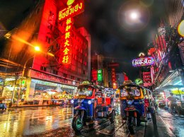 CHINA TOWN (เยาวราช) 