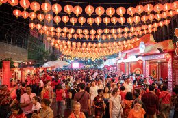CHINA TOWN (เยาวราช) 