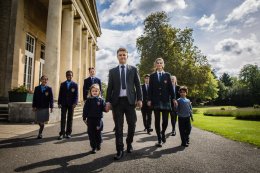 โรงเรียนประจำในอังกฤษ_โรงเรียนมัธยมในอังกฤษ_Mill_Hill_School_London