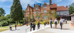 โรงเรียนประจำในอังกฤษ_โรงเรียนมัธยมในอังกฤษ_Mill_Hill_School_London