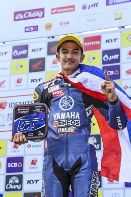 นักบิด Yamaha Thailand Racing Team ไล่บู๊สุดมันส์ ยืนโพเดี้ยม Asia Production 250cc. เรซ 2 รั้งตำแหน่งผู้นำคะแนนสะสม!!!