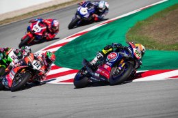 “ราซกัตลิโอกลู” เบิ้ลโพเดี้ยม คาตาลุนญ่า แท็กทีม ยามาฮ่า รั้งจ่าฝูง WSBK