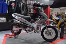 YAMAHA REV YOUR LIFE UP ยกทัพตัวแต่งสุด MAX เติมสีสัน Bangkok Auto Salon 2023