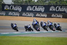 YAMAHA R3 bLU cRU Thailand สนาม 3 ระเบิดความมันศึกดาวรุ่งเรซ 2