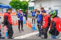 ยามาฮ่าจัดกิจกรรม MT-15 Show off Challenge พร้อมนำโค้ชดีกรีแชมป์เอเชียมาให้คำแนะนำการทดสอบขับขี่