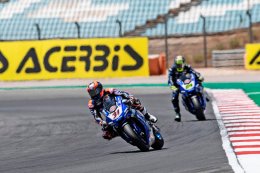 “ยามาฮ่า” บวกแต้ม WSBK ต่อเนื่อง “ราซกัตลิโอกลู-ฟาน เดอร์ มาร์ค” ควบ R1 คว้าโพเดี้ยม ปอร์ติเมา