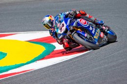 “ยามาฮ่า” บวกแต้ม WSBK ต่อเนื่อง “ราซกัตลิโอกลู-ฟาน เดอร์ มาร์ค” ควบ R1 คว้าโพเดี้ยม ปอร์ติเมา