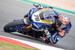 “ยามาฮ่า” บวกแต้ม WSBK ต่อเนื่อง “ราซกัตลิโอกลู-ฟาน เดอร์ มาร์ค” ควบ R1 คว้าโพเดี้ยม ปอร์ติเมา