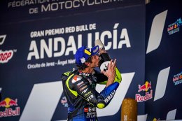 "ยามาฮ่า" M1 ผงาดคว้า Full Podium 1-2-3 สนามเฆเรซ "กวาร์ตาราโร่" ซิวชัย 2 สนามติดต่อ "บีญาเลส" ควงคู่ "รอสซี่" ขึ้นโพเดี้ยมแบบสุดมันส์