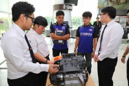 ยามาฮ่ามอบเครื่องยนต์ YZF-R6 สนับสนุนนักศึกษา ม.ธรรมศาสตร์ เข้าร่วมการแข่งขัน TSAE – Student Formula