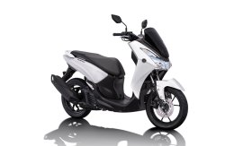 New Yamaha LEXi VVA ออโตเมติกพรีเมี่ยมสกู๊ตเตอร์น้องใหม่