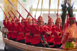 กองทัพเรือ ร่วมกับ ไอคอนสยาม จัดนิทรรศการขบวนพยุหยาตราทางชลมารค “ศิลปะบนผืนน้ำ”