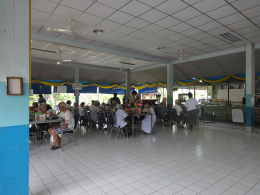 กิจกรรมเพื่อสังคมของบริษัท 0010 มอบสิ่งของบริจาค สถานสงเคราะห์คนชรานครปฐม 30-7-54