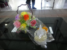 กิจกรรมเพื่อสังคมของบริษัท 0013 มอบสิ่งของบริจาค สถานสงเคราะห์คนชรานครปฐม 16-9-54