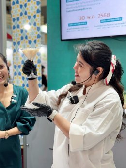  สัมผัสรสชาติใหม่ ของรังนกตุ๋นน้ำกะทิแคนตาลูปเยลลี่น้ำผึ้ง เชฟนุ้ย ชัชชษา อู่พิชิต