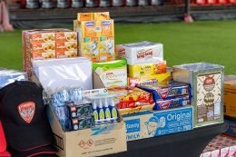 ยามาฮ่าส่งต่อโอกาสเพื่ออนาคต มอบอุปกรณ์กีฬาการเรียน พร้อมเสริมทักษะฟุตบอลให้เยาวชนบ้านปากเกร็ด