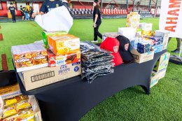 ยามาฮ่าส่งต่อโอกาสเพื่ออนาคต มอบอุปกรณ์กีฬาการเรียน พร้อมเสริมทักษะฟุตบอลให้เยาวชนบ้านปากเกร็ด