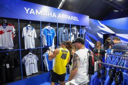 ยามาฮ่าถ่ายทอดจิตวิญญาณ YAMAHA RACING เนรมิต YamahaGP Pavilion โดมยักษ์ติดแอร์ 800 ตร.ม. ต้อนรับแฟน MotoGPTM ทั่วโลก พร้อมเปิดตัวเสื้อ ThaiGP Collection ผสานความเป็นไทยอย่างลงตัว