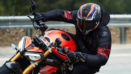 ครั้งแรกในเอเชีย! Alpinestars เปิดตัวหมวกกันน็อคทางเรียบ Supertech R10 อย่างเป็นทางการในประเทศไทย ด้วยเทคโนโลยีที่ดีที่สุดจากสนามแข่ง MotoGP