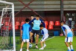 ยามาฮ่าส่งต่อโอกาสเพื่ออนาคต มอบอุปกรณ์กีฬาการเรียน พร้อมเสริมทักษะฟุตบอลให้เยาวชนบ้านปากเกร็ด