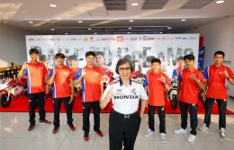 ไทยฮอนด้า จับมือ ฮอนด้า เอชอาร์ซี ยกระดับมอเตอร์สปอร์ตไทย สู่ระดับโลก ส่ง 2 นักแข่งไทย ก้อง-สมเกียรติ และ นีโม่-จิรัฎฐ์ สู่ทีมโรงงาน ทั้งทางเรียบและทางฝุ่น พร้อมเปิดไลน์อัพนักบิดไทยประจำปี 2026