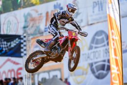 นีโม่-จิรัฎฐ์ เปิดฤดูกาลเดือด! บิด CRF450R คว้าโพเดียม Premier MX-1 ศึก FMSCT 2026 สนามแรก