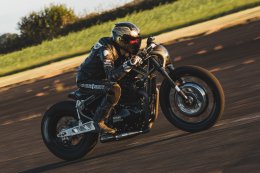 Wheels & Waves 2025: ปรากฏการณ์แห่งความเร็ว ศิลปะ และเสียงคลื่น พร้อมเผยโฉม Custom World เหล่าสุดยอดรถคัสตอมจากโรยัล เอ็นฟีลด์