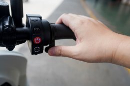 I-Motor จับมือ Asahi Denso ประเทศญี่ปุ่น เปิดตัวคันเร่งอัจฉริยะครั้ งแรกในไทย ยกระดับ EV Bike สัญชาติไทย เสริมความปลอดภัยทุกการขับขี่ คาดวางจำหน่ายปีหน้า