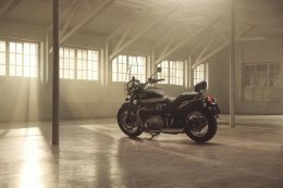 เมื่อความรักคือการเดินทางร่วมกัน ไทรอัมพ์ มอเตอร์ไซเคิลส์ เปิดมุมมองใหม่ของความรัก ผ่านรถจักรยานยนต์ที่บอกเล่าตัวตนและไลฟ์สไตล์ แบบไหนที่เป็นตัวคุณ