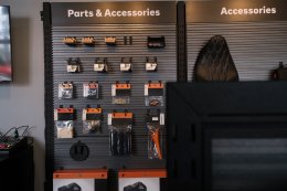 HARLEY-DAVIDSON® เปิดตัวโชว์รูม และศูนย์บริการแห่งใหม่ในสุราษฎร์ธานี อย่างเป็นทางการ ตอกย้ำความมุ่งมั่นในการยกระดับประสบการณ์ ให้กับผู้รักการขับขี่ภาคใต้
