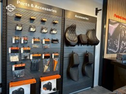 HARLEY-DAVIDSON® เปิดตัวโชว์รูม และศูนย์บริการแห่งใหม่ในสุราษฎร์ธานี อย่างเป็นทางการ ตอกย้ำความมุ่งมั่นในการยกระดับประสบการณ์ ให้กับผู้รักการขับขี่ภาคใต้