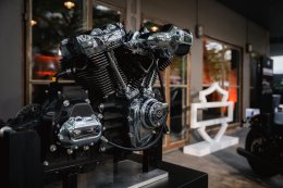 HARLEY-DAVIDSON® เผยโฉมไลน์อัพรถมอเตอร์ไซค์ Cruiser รุ่นใหม่ล่าสุดปี 2025 ครั้งแรกในประเทศไทย สัมผัสไลน์อัพรถมอเตอร์ไซค์ Cruiser โฉมใหม่ที่มากับขุมพลัง Milwaukee-Eight 117 พร้อมร่วมฉลองให้กับรถมอเตอร์ไซค์ระดับตำนาน Fat Boy ครบรอบ 35 ปี