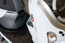 รถจักรยานยนต์ฮอนด้าห่วงใยทุกการเดินทาง แจกฟรี Safety Sticker Have a Good Ride สติกเกอร์เรืองแสง เพิ่มทัศนวิสัย ขับขี่ปลอดภัยตลอดช่วงปีใหม่