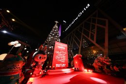 รถจักรยานยนต์ Honda ต้อนรับเทศกาลส่งท้ายปีในงาน Light Up Christmas Tree Celebration 2025 ที่เซ็นทรัลเวิลด์