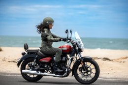 ปีใหม่นี้...ออกไปใช้ชีวิตให้ เต็มที่กับการเดินทางสุดเท่ บนมอเตอร์ไซค์ Royal Enfield