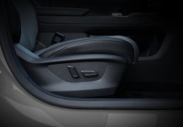 เอ็มจี ปรับรุ่นย่อย ชูจุดเด่น เรื่องความคุ้มค่า NEW MG S5 EV รุ่น D+ ในราคาพิเศษ 699,900 บาท