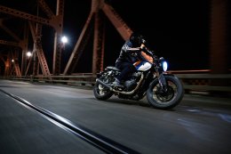 เมื่อความรักคือการเดินทางร่วมกัน ไทรอัมพ์ มอเตอร์ไซเคิลส์ เปิดมุมมองใหม่ของความรัก ผ่านรถจักรยานยนต์ที่บอกเล่าตัวตนและไลฟ์สไตล์ แบบไหนที่เป็นตัวคุณ