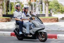 ไทยฮอนด้า ผนึกกำลัง สจล. เดินหน้าเสริมเกราะป้องกันชีวิ ตเยาวชนไทย มอบหมวกกันน็อก 500 ใบ สร้างวัฒนธรรมขับขี่ปลอดภั ยในกลุ่มนักศึกษา