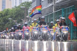 ไทยฮอนด้า โชว์สปิริตขนทัพรถจักรยานยนต์ไฟฟ้า ร่วมขบวน LOVE PRIDE PARADE BANGKOK 2025 ส่งพลังความไพรด์ท่ามกลางสายฝน
