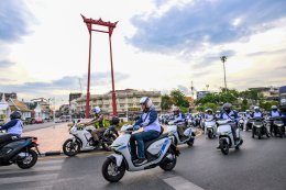  ครั้งแรกในไทย! ไทยฮอนด้า พาสื่อมวลชนสัมผัสประสบการณ์ขับขี่ New Honda CUV e: จักรยานยนต์ไฟฟ้าอัจฉริยะ ขับจริงรอบกรุงเทพฯ พร้อมโชว์เทคโนโลยีล้ำสมัย