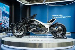 ฮอนด้า เปิดให้ยลโฉม EV Outlier โมเดลจักรยานยนต์ไฟฟ้าต้นแบบระดับโลกอย่างใกล้ชิด เป็นที่แรกในประเทศไทย ที่ The M.O.V.E. by Honda